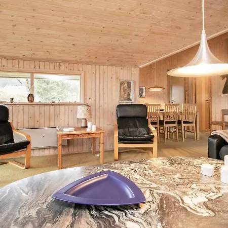 4 Person In Ferienhaus *